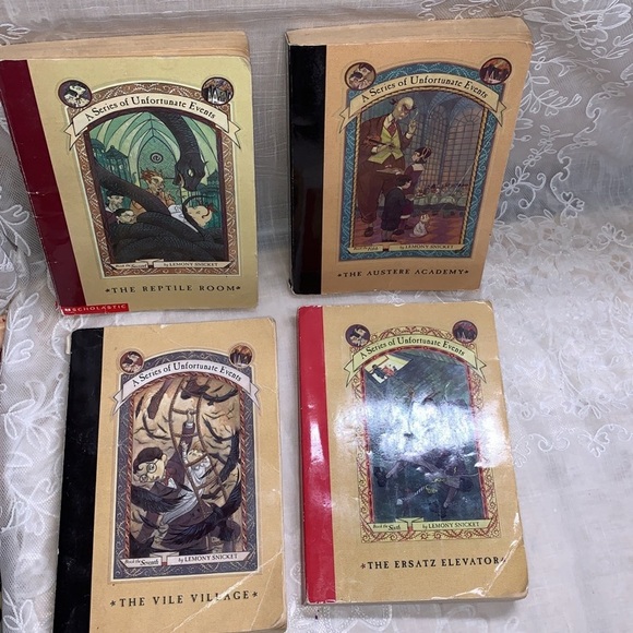 Lemony Snicket A Series of Unfortunate Events Series paperback books READ - Picture 2 of 12